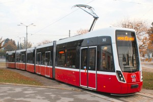 Wien D 302 (neuer Niederflur-Straßenbahnwagen, Typ "Flexity")Foto: Ing. R. Chodász